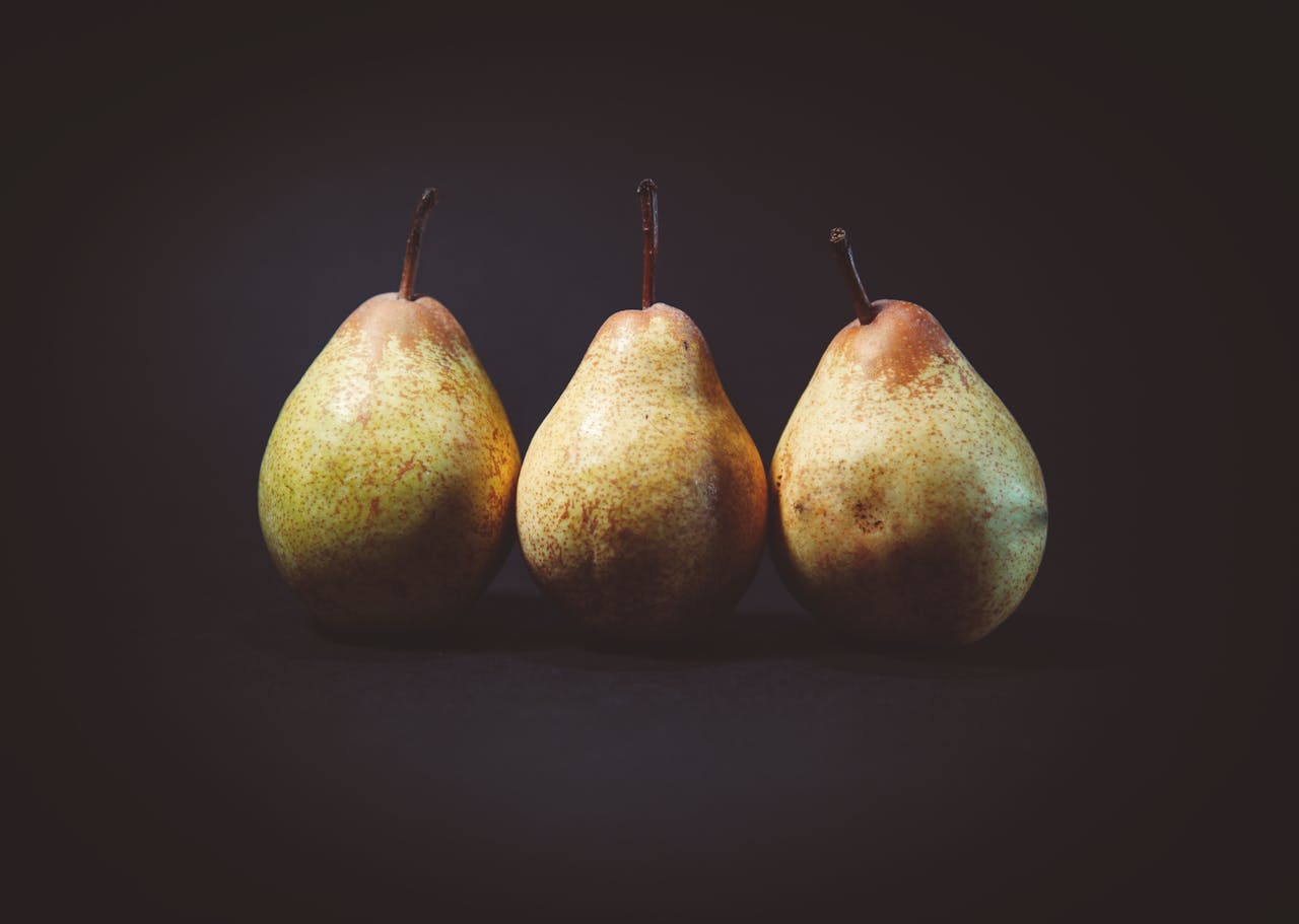 Can Dogs Eat Pears? A Vet's Guide for Happy & Healthy Pups